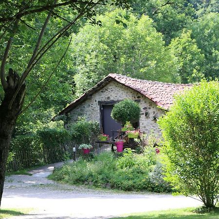 Camping Moulin De Chaules Saint-Constant Exterior photo