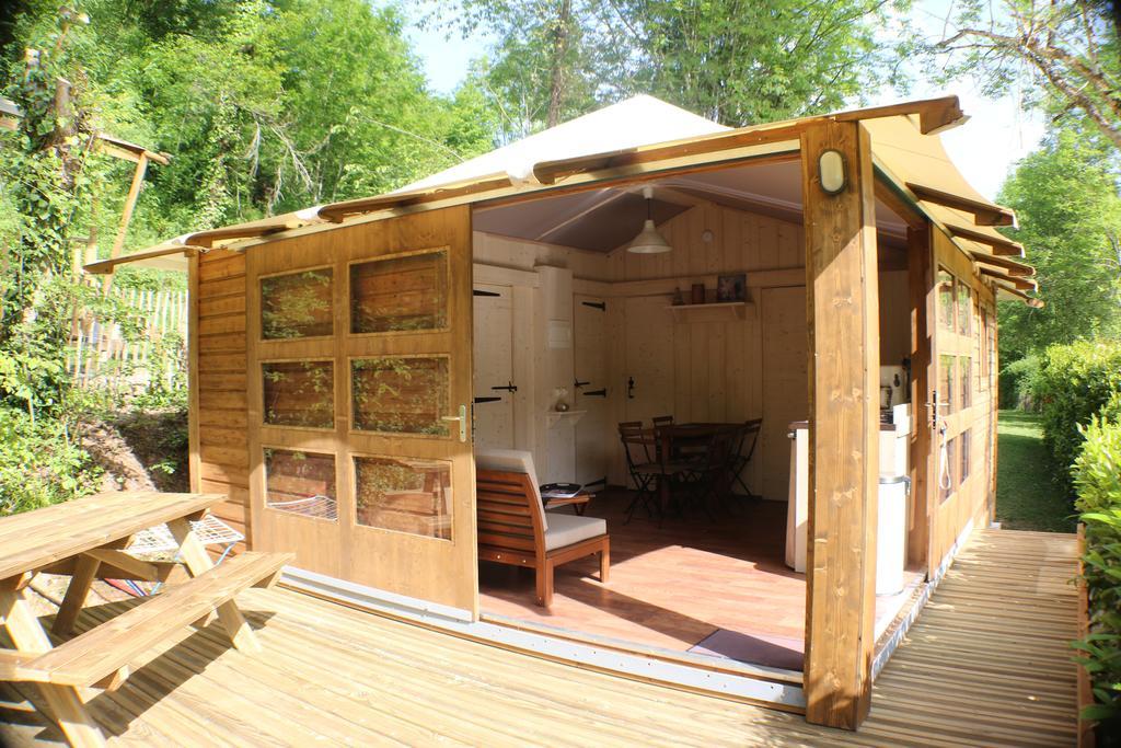 Camping Moulin De Chaules Saint-Constant Exterior photo
