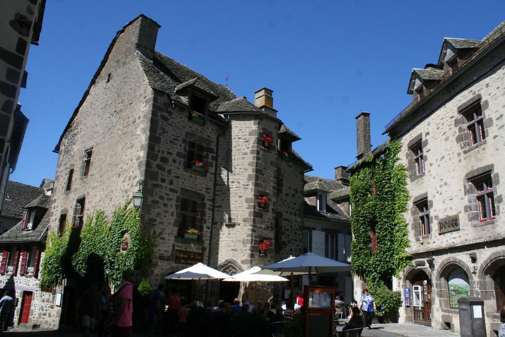 Camping Moulin De Chaules Saint-Constant Exterior photo